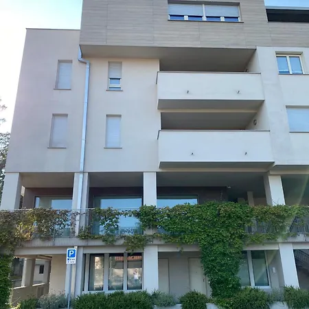 New Residenza Le Essenze - I 7 Laghi *