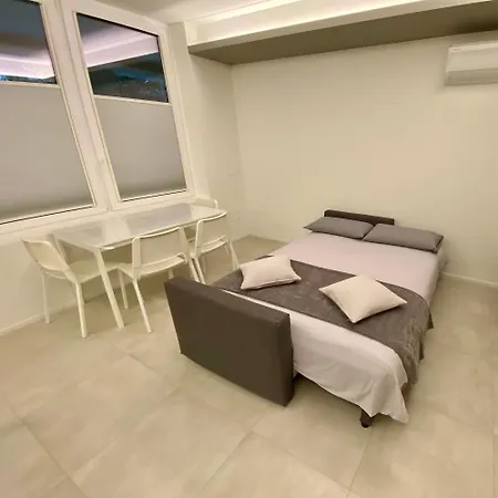 New Residenza Le Essenze - I 7 Laghi Erba