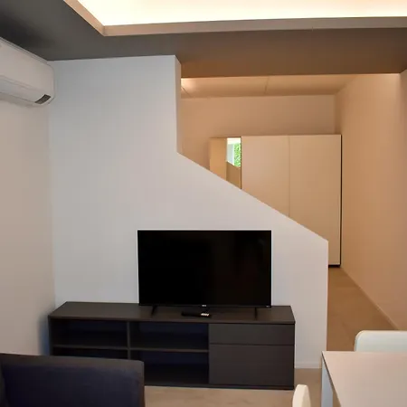 Apartment New Residenza Le Essenze - I 7 Laghi