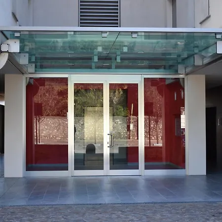 New Residenza Le Essenze - I 7 Laghi Эрба