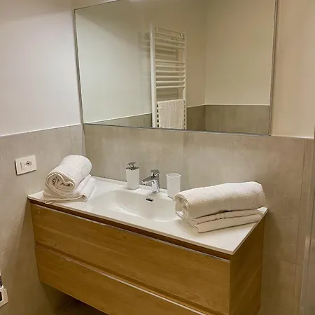 New Residenza Le Essenze - I 7 Laghi Apartment Erba