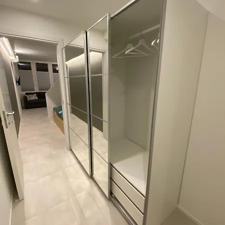 New Residenza Le Essenze - I 7 Laghi Erba