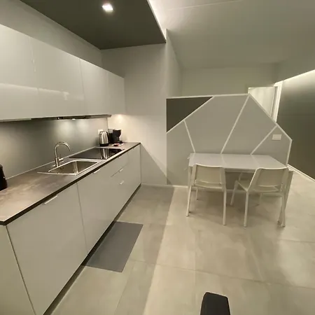 Apartment New Residenza Le Essenze - I 7 Laghi