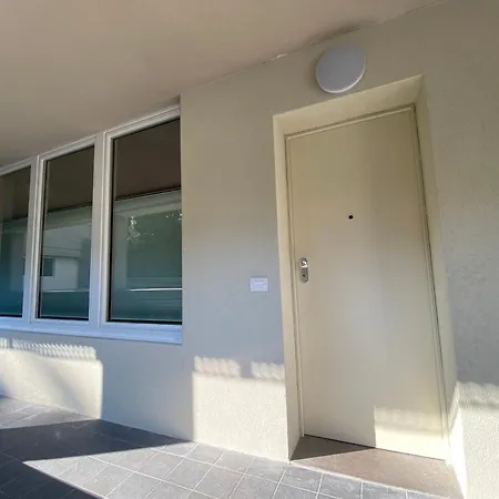 New Residenza Le Essenze - I 7 Laghi Appartement